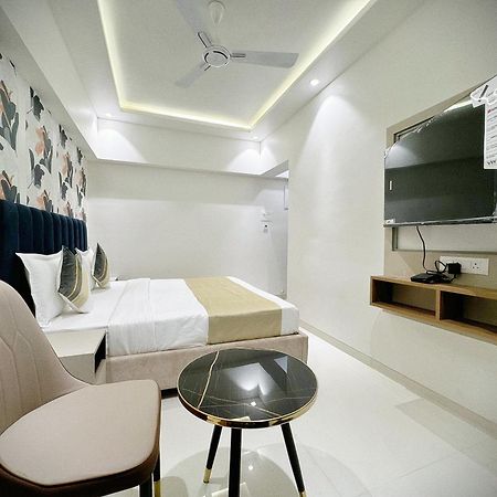 The Orion - Premium Apartments Bombaj Zewnętrze zdjęcie