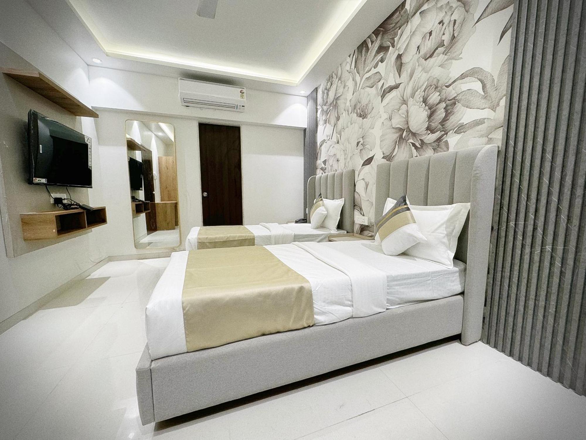 The Orion - Premium Apartments Bombaj Zewnętrze zdjęcie