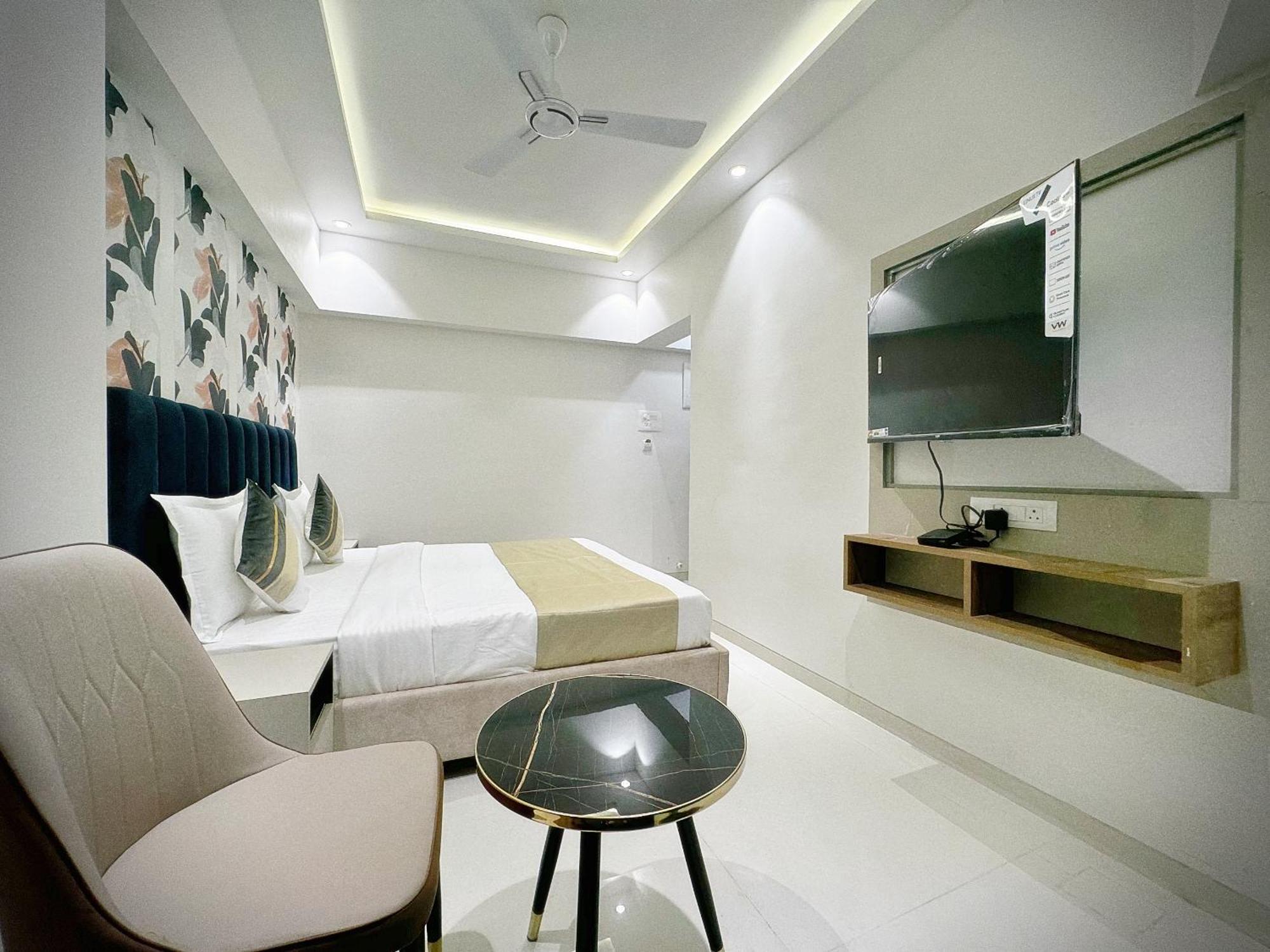 The Orion - Premium Apartments Bombaj Zewnętrze zdjęcie