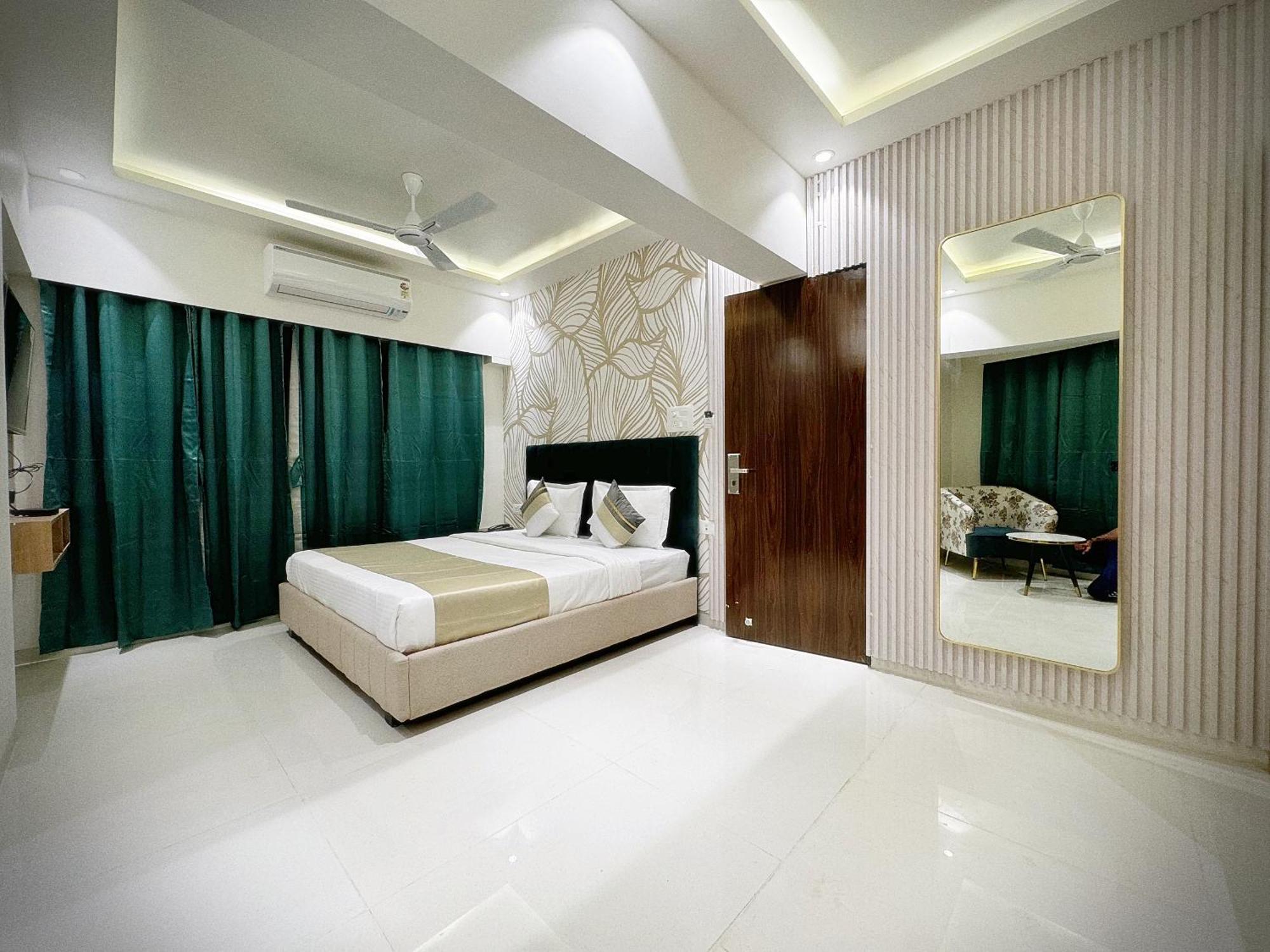 The Orion - Premium Apartments Bombaj Zewnętrze zdjęcie