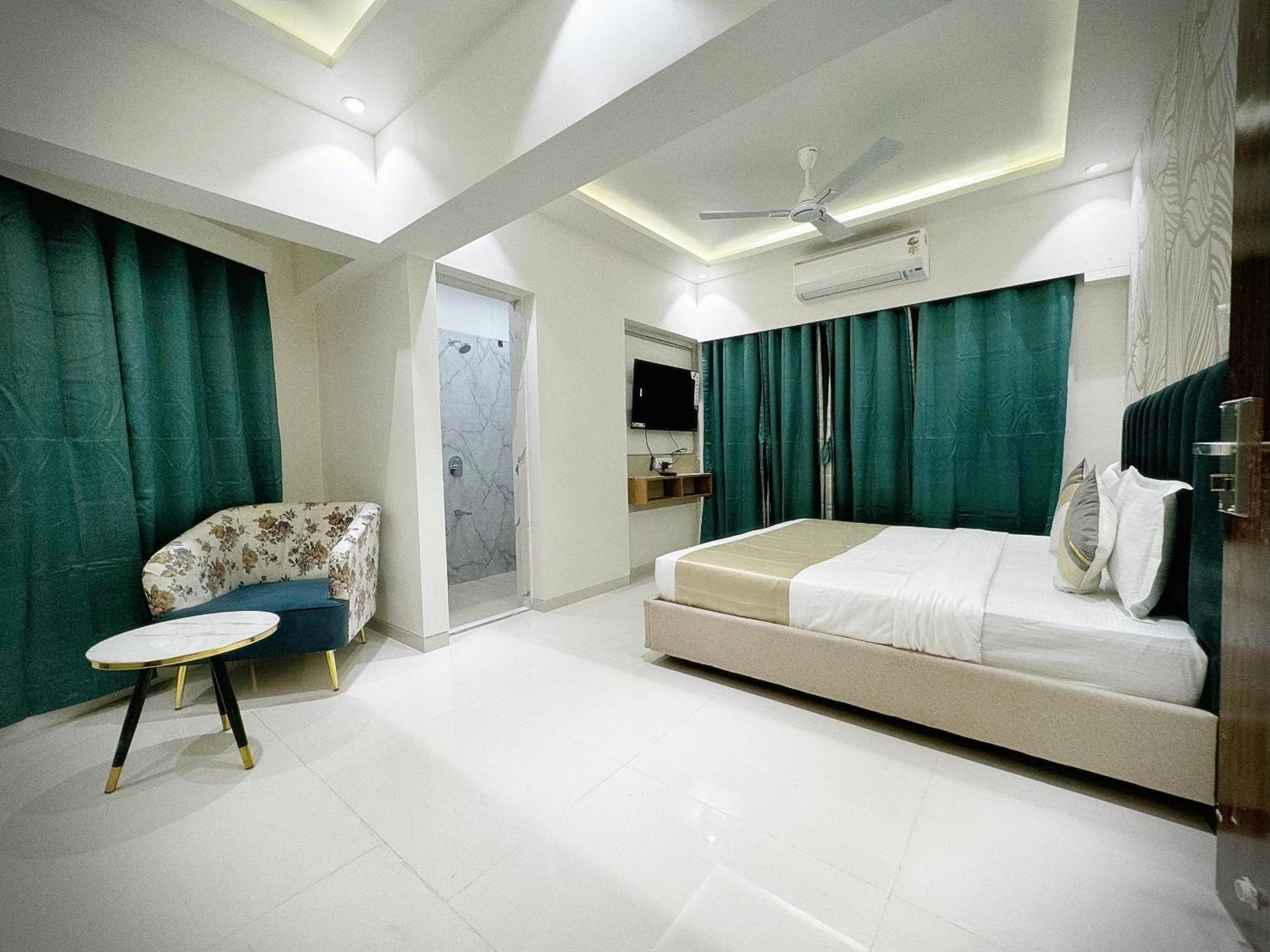 The Orion - Premium Apartments Bombaj Zewnętrze zdjęcie