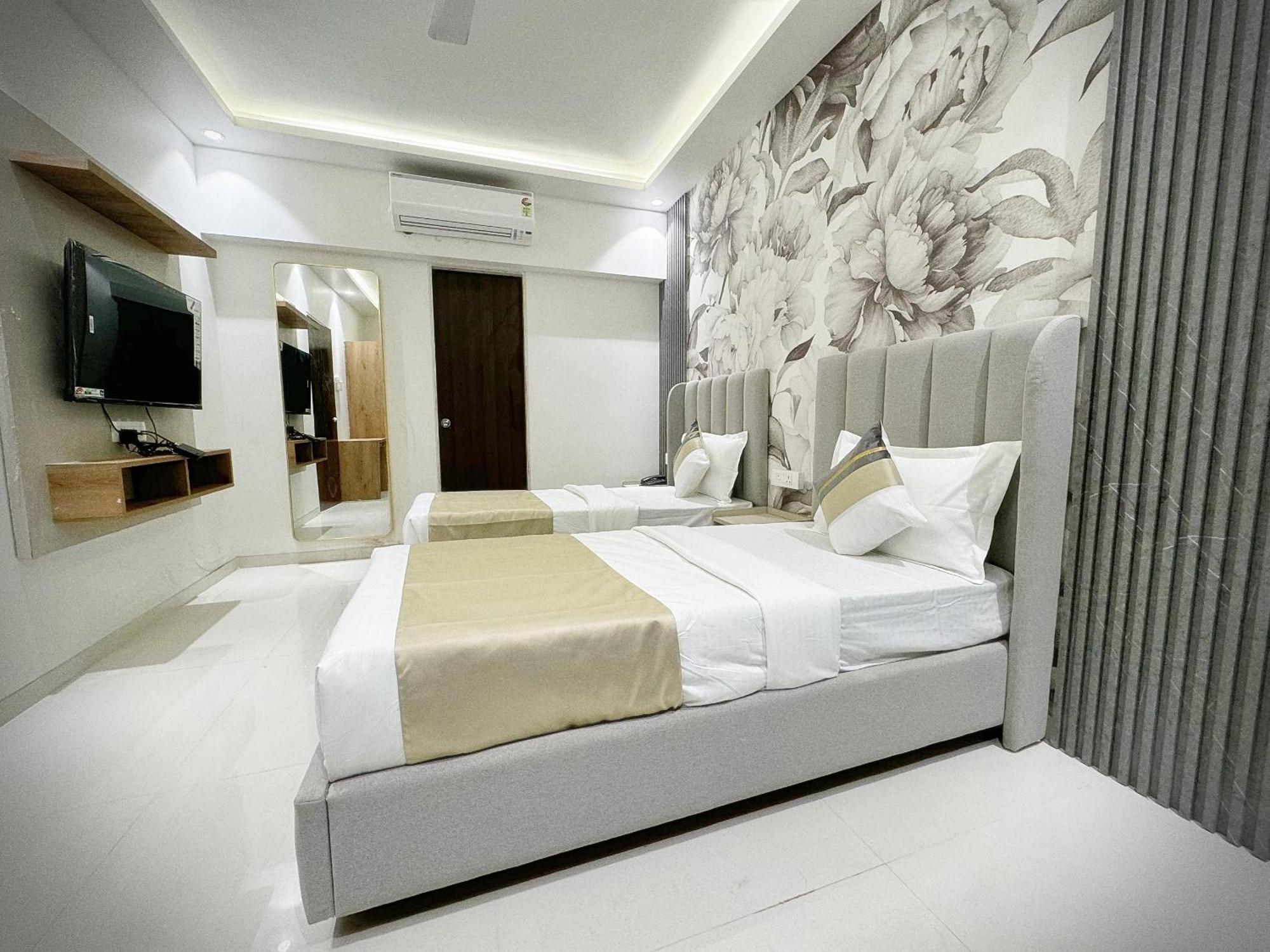 The Orion - Premium Apartments Bombaj Zewnętrze zdjęcie
